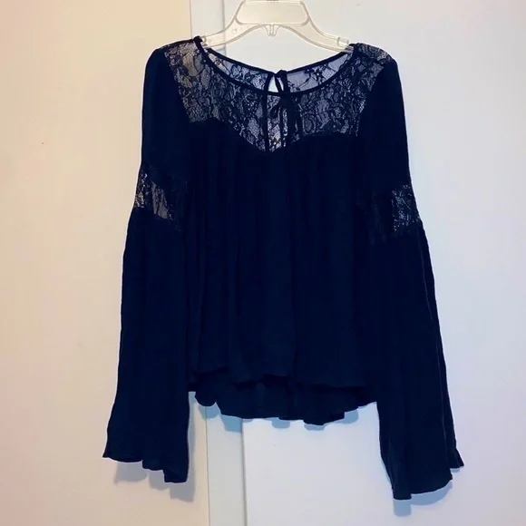 Abercrombie & Fitch Navy Lace Top - Picture 2 of 3